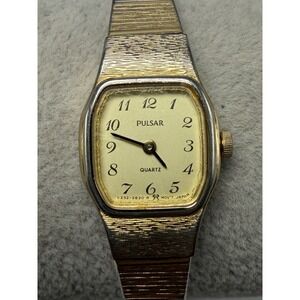 Pulsar V232-6660 New Battery Vintage Ladies Watch 15MM 6" Gold Tone